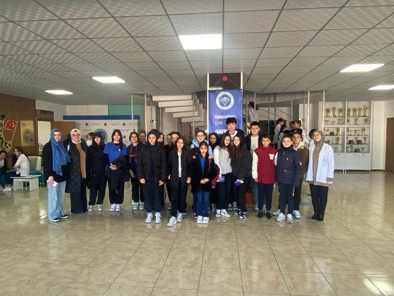 Hoca Ahmet Yesevi Ortaokulu 8.Sınıf Öğrencilerini Okulumuz da Misafir Ettik.
